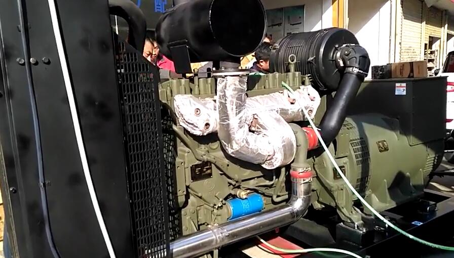 300KW濰柴發(fā)電機組試機，準備發(fā)往新化